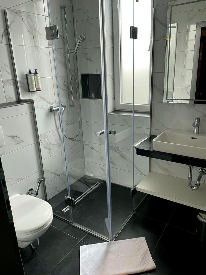 Swiss Plus Hotel Бихач Экстерьер фото